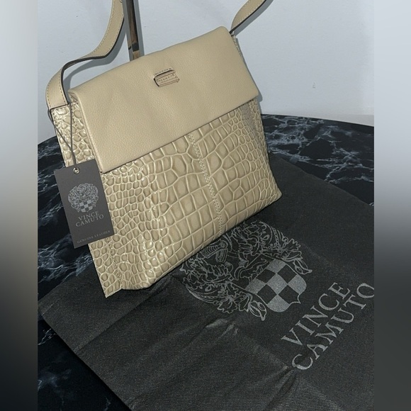 VINCE CAMUTO Handbag Livy Leather Crossbody Light Khaki Purse AUTHENTIC NWT - Picture 3 of 10